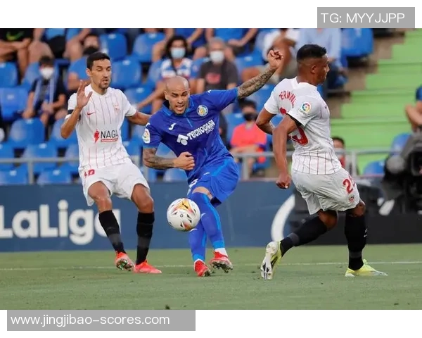 西甲激战阿森纳逆转AC米兰全场沸腾精彩瞬间深度解析